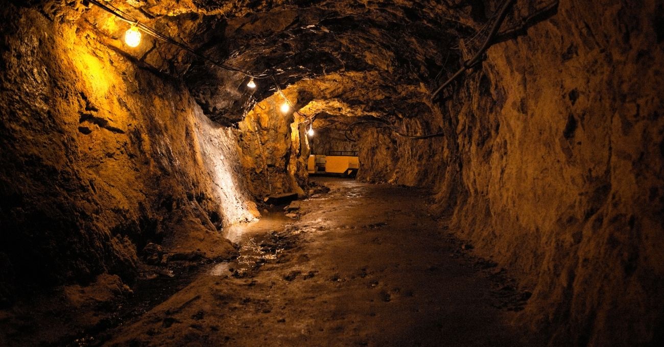 El oro bajo tierra: así se extrae el metal más codiciado desde 4.5 km de profundidad