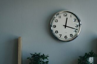 Cambio de hora en Chile: ¿Cuándo regresa el horario de verano?
