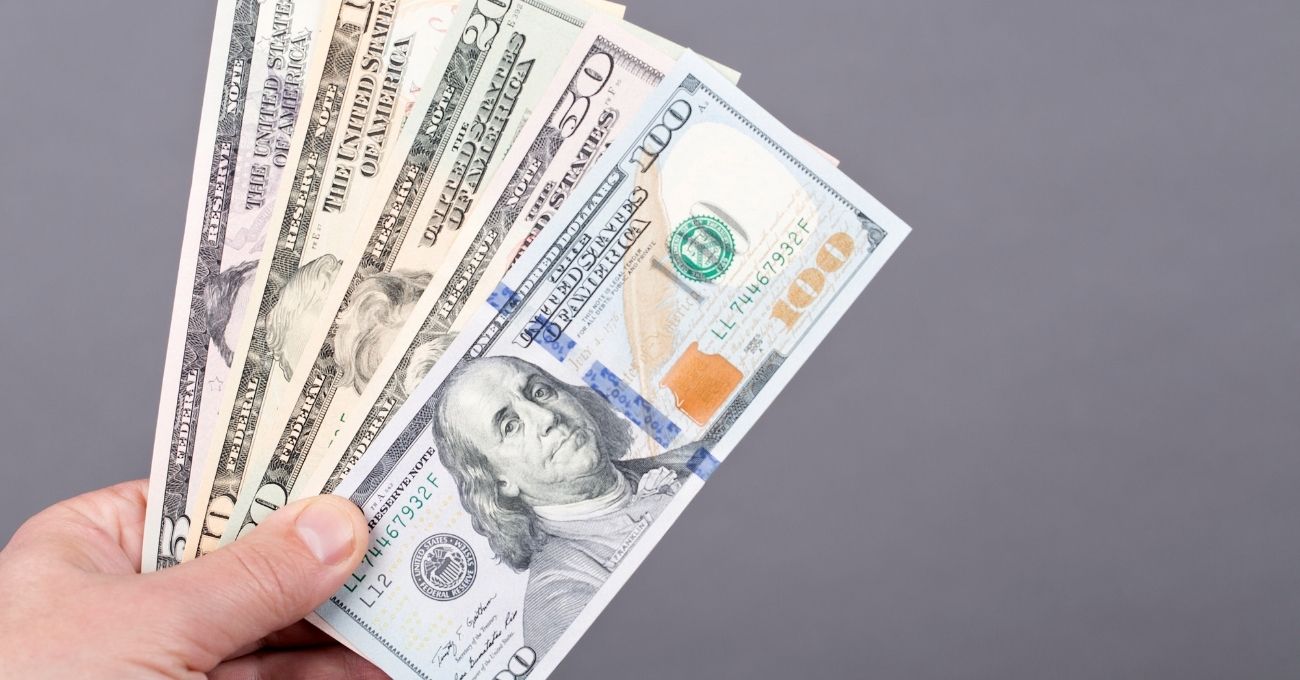 El dólar sufre su mayor baja en tres semanas tras alto al fuego entre Irán e Israel