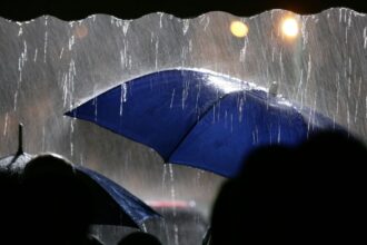 Clima en Chile: Lluvias, nieve y viento marcarán este miércoles en el sur del país
