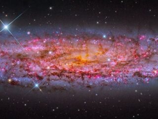 Telescopio en Atacama capta imagen inédita de galaxia a 65.000 años luz de ancho
