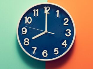 Cambio de hora en Chile 2025: cuándo adelantar los relojes
