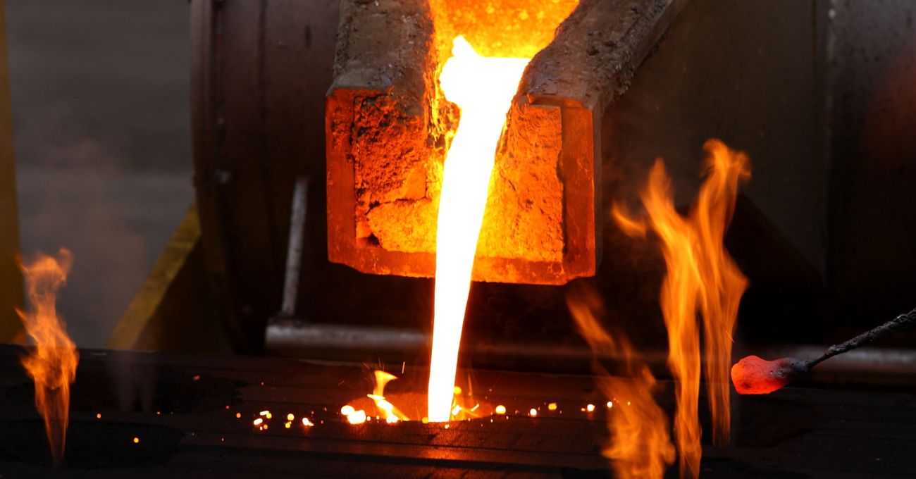 La producción industrial impulsa la economía: el sector manufacturero y minero en auge
