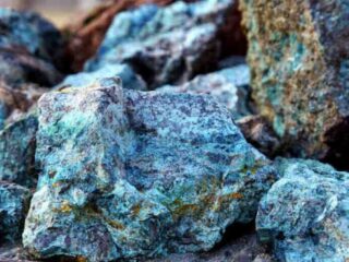 Para esto sirve el “oro azul”: El mineral que podría revolucionar la tecnología desde Chile