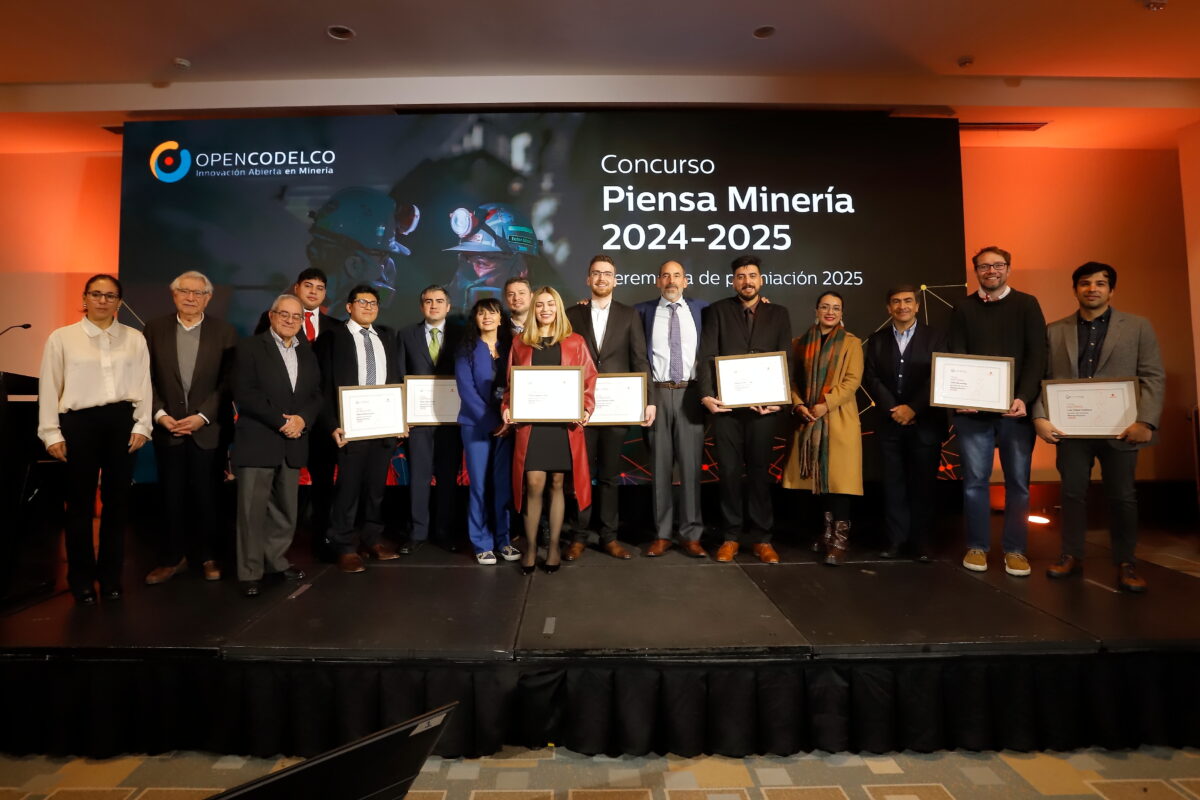 Codelco reconoce a investigadores(as) que enfrentarán con innovación los desafíos de la industria Codelco reconoce a investigadores(as) que enfrentarán con innovación los desafíos de la industria