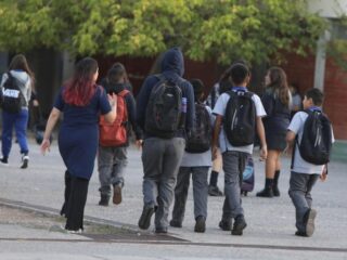 Bono por Asistencia Escolar 2025: Conoce los Requisitos y Beneficios para Estudiantes en Situación de Vulnerabilidad