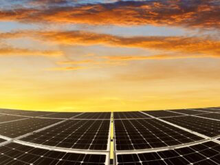 Atlas Renewable Energy arrasa con premios internacionales por innovación en energía renovable en 2025