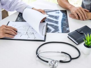 GES amplía cobertura: incorpora 3 nuevas patologías y refuerza 10, con foco en salud mental y atención primaria