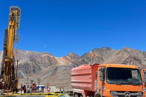 Descubrimiento en Atacama: Perforación en Proyecto Valeriano Revela 36 Metros de Mineralización con 3,05% de Cobre Equivalente