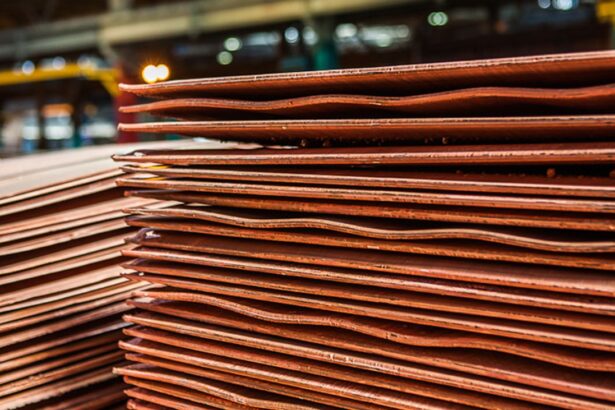 Alerta en la Industria: Freeport-McMoRan Advierte que Aranceles Podrían Desplomar la Demanda Global de Cobre