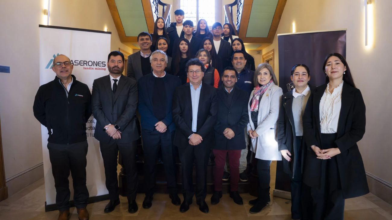 Beca Caserones 2025 Impulsa la Educación en Tierra Amarilla: 12 Jóvenes Beneficiados y Expansión a 24 para 2028