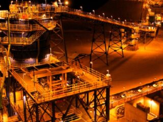 Demanda eléctrica en minería del cobre en Chile crecerá un 20,8% para 2034, impulsada por procesos de concentración y uso de agua de mar