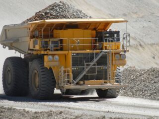 Chile impulsa la inclusión en la minería: Estrategias clave para el desarrollo de proveedores locales y pymes en 2025