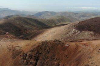 Camino Minerals descubre hasta 4,3% de cobre en Prospecto Katty, Perú: Expansión y promesa en Los Chapitos