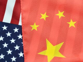 Tregua comercial EE.UU.-China en Londres: Persisten desacuerdos sobre exportación de tierras raras y semiconductores avanzados