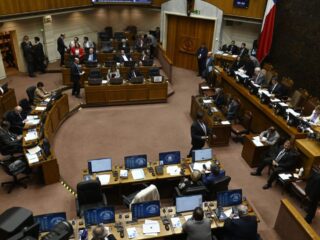 Senado Aprueba Avances en Ley de Autorizaciones Sectoriales para Impulsar Inversión y Productividad en 2025