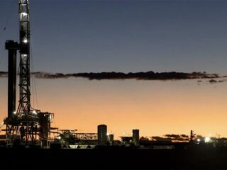Argentina alcanza superávit comercial energético de US$ 3.015 millones en 2025, impulsado por fuertes exportaciones de petróleo a EE.UU. y Chile