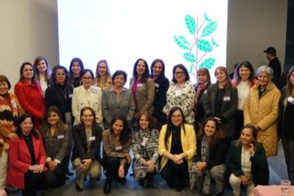 Premio Karen Poniachik 2025: Un Reconocimiento al Liderazgo Femenino en la Minería Chilena