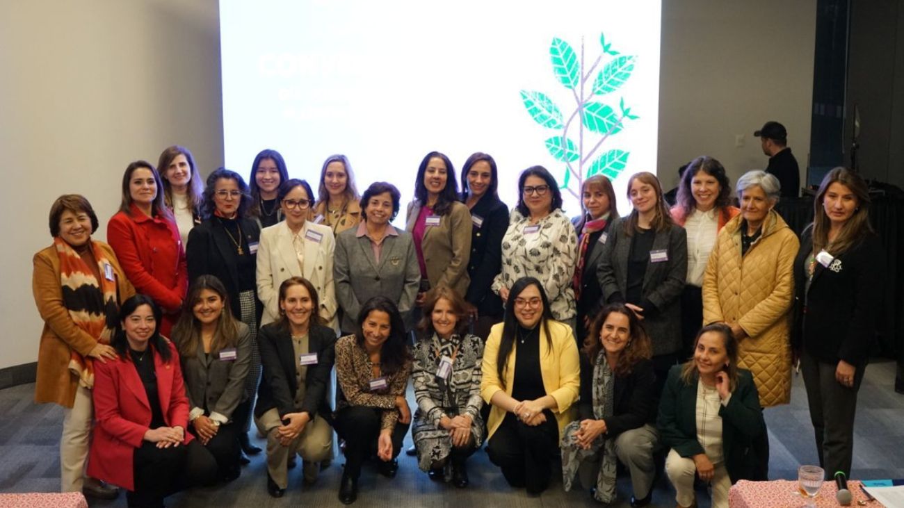 Premio Karen Poniachik 2023: Un Reconocimiento al Liderazgo Femenino en la Minería Chilena