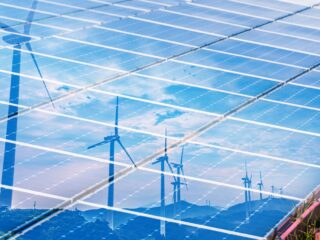 2024 marca récord de 740 GW en energías renovables, pero enfrenta desafíos estructurales críticos, según REN21