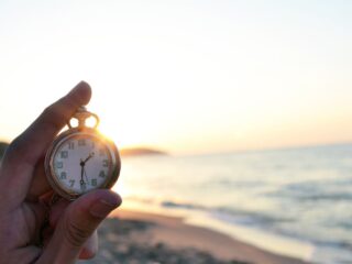 Chile Ajusta su Reloj: Inicio del Horario de Verano el 7 de Septiembre de 2025, Excepciones en Aysén y Magallanes