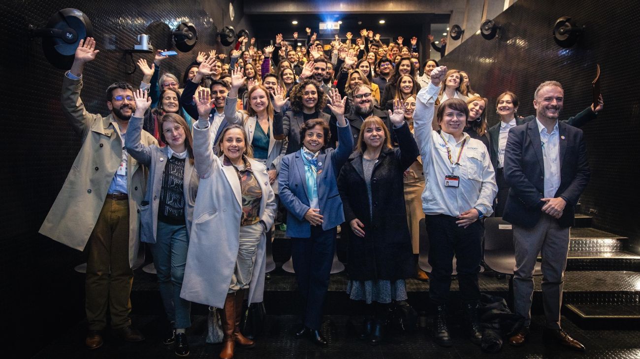 Chile Avanza en Inclusión: Nueva Política de Diversidad Transforma la Industria Minera