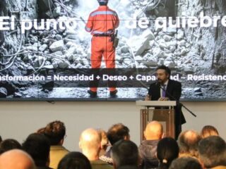 Escuela de Minería de Altos Esfuerzos capacita a 340 trabajadores en técnicas avanzadas para minería profunda en El Teniente