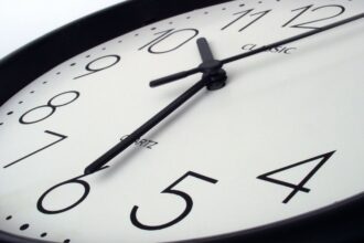 Cambio de Hora en Chile 2025: Prepárate para el Ajuste del 7 de Septiembre y Descubre Quiénes No Modificarán su Reloj