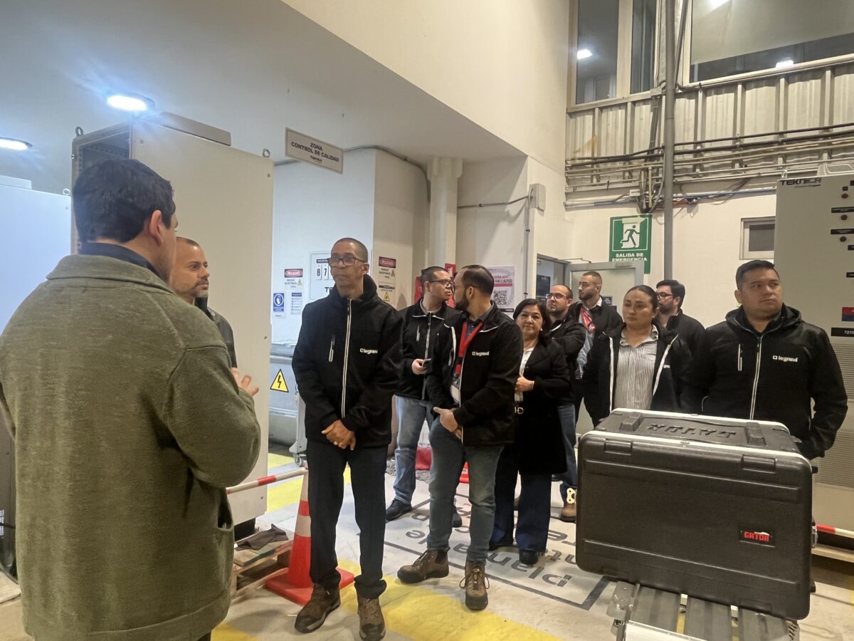 Ejecutivos de Centroamérica visitan Chile para conocer soluciones innovadoras de Legrand Ejecutivos de Centroamérica visitan Chile para conocer soluciones innovadoras de Legrand