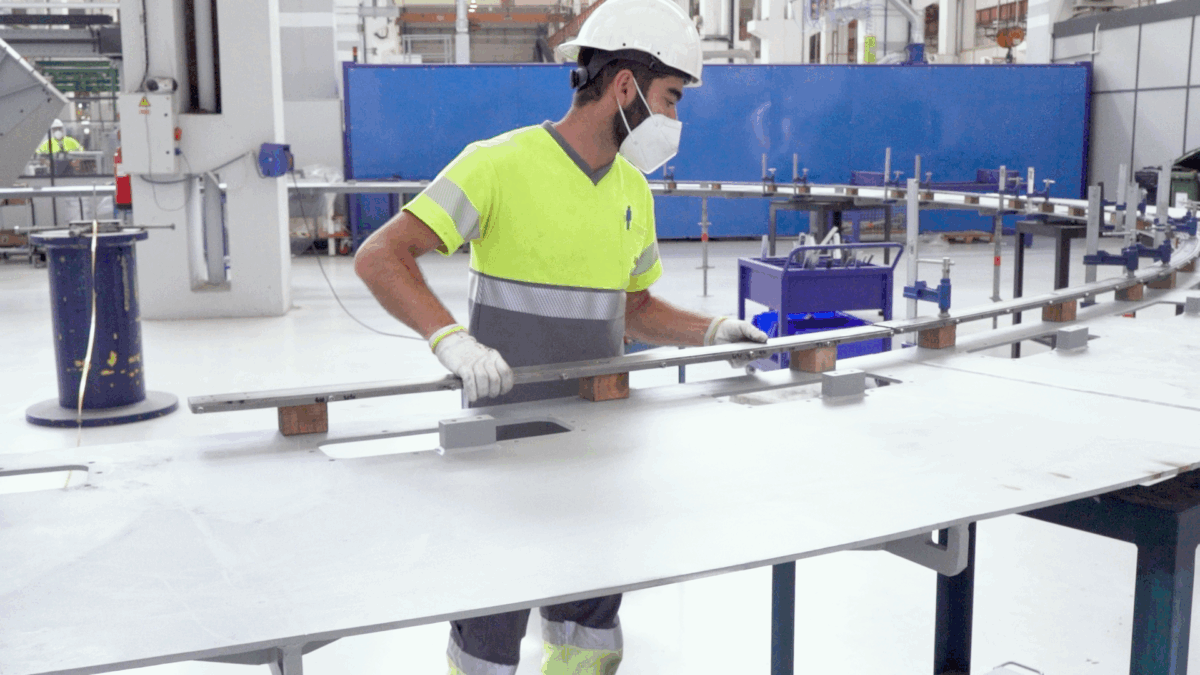 Nueva concentradora de Minera Centinela contará con tecnología de molinos sin engranajes