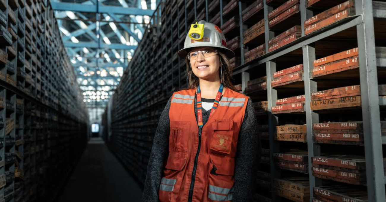Carolina Pérez, geóloga de la Unidad de Geometalurgia y Mineralogía: “Gracias a El Teniente, desarrollé un sentido de pertenencia no solo con la División, sino con Rancagua y la región”