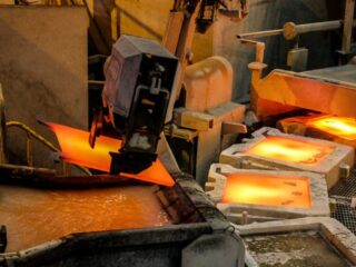 Cobre cae bruscamente por temores arancelarios de Trump: inestabilidad en mercados