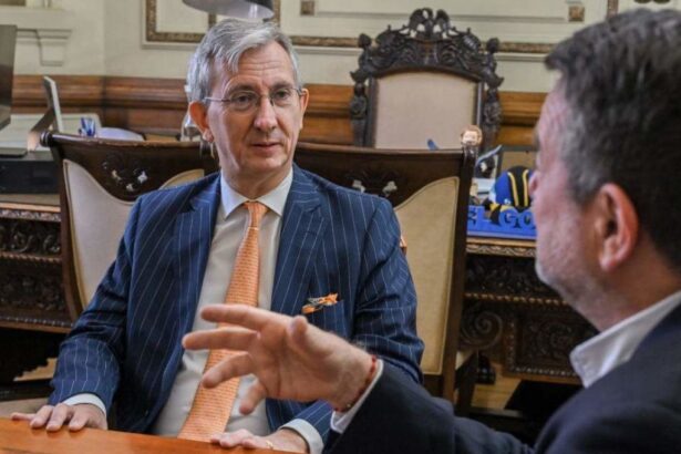 Cooperación entre Francia y Chile impulsa hidrógeno verde y energías renovables