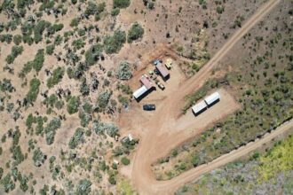 Altiplano Metals perfora 2.37% Cu, 0.30% g/t Au y 36.12% Fe en 2.89 m, incluyendo 15.29% Cu, confirmando la continuidad de alta ley en Santa Beatriz