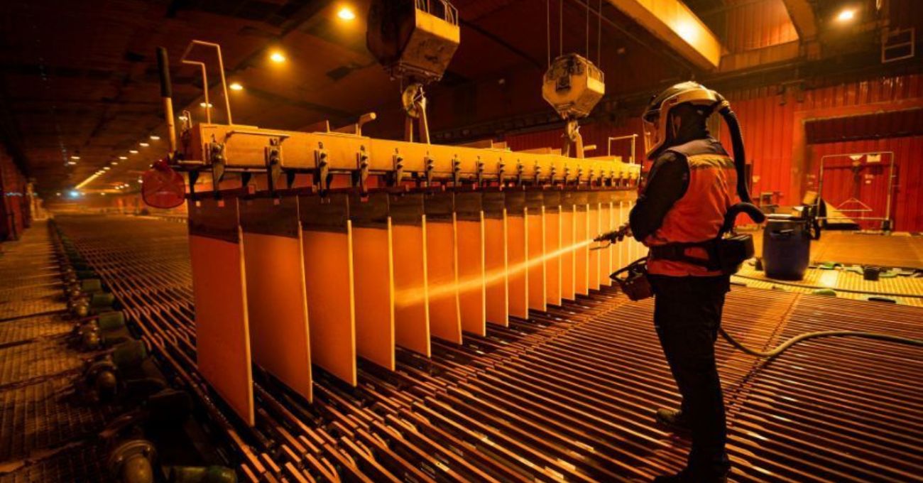 Chile aborda dilema: ¿Cambiar estrategia internacional de exportación de cobre?