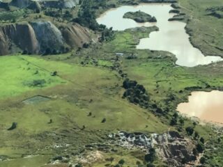 Conflictos legales en Manono por litio desatan tensiones geopolíticas regionales.