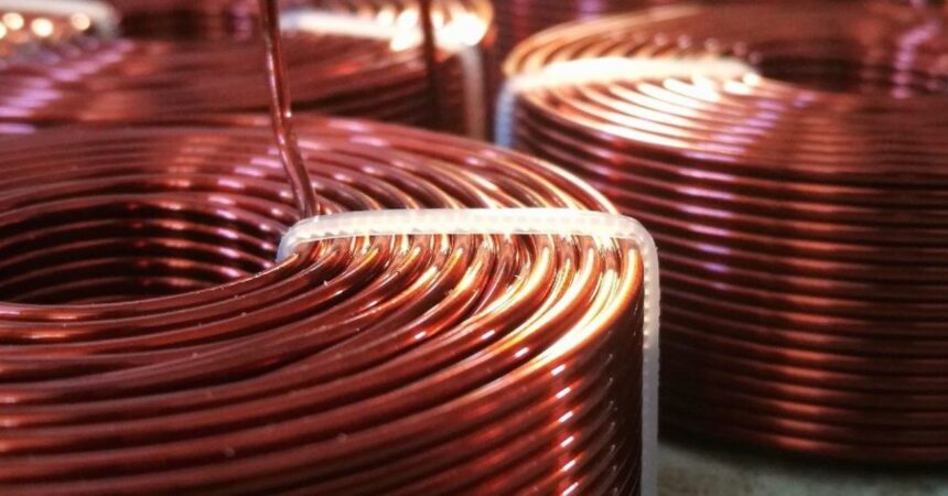 Copper Foils revoluciona industria chilena con tecnología sostenible para baterías y redes.