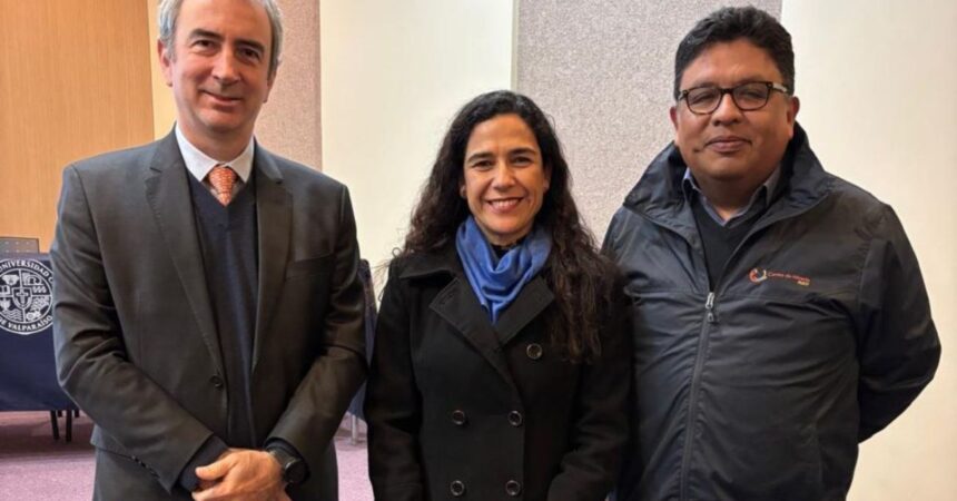 Minera Vizcachitas lidera charla sobre minería y sostenibilidad en Valparaíso