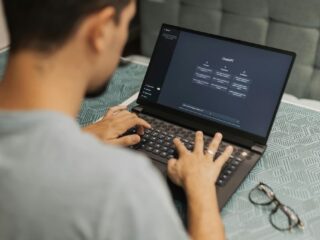 El auge imparable de los LLMs: cómo la IA redefine el trabajo humano