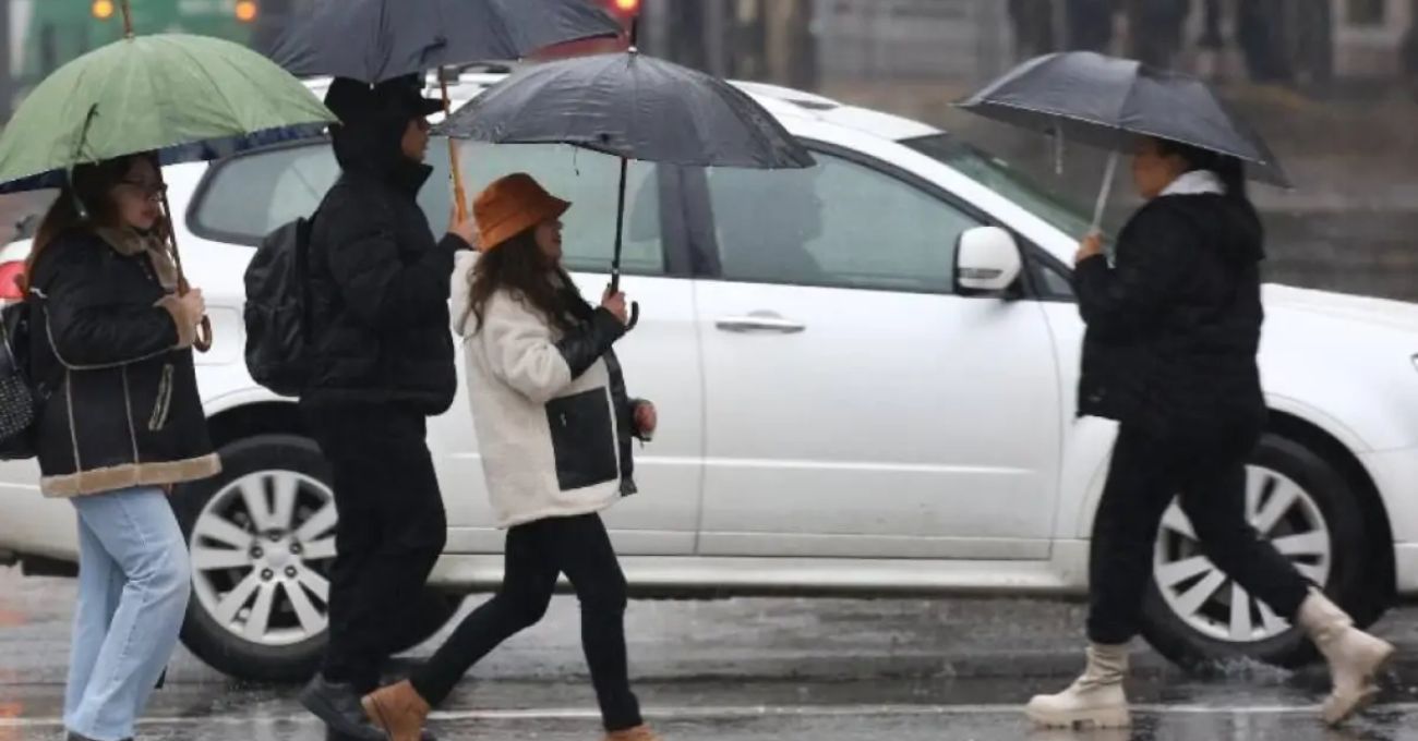 ¿A qué hora lloverá en Santiago este martes?