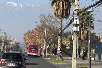 Alerta Ambiental en Santiago este 18 de julio: prohíben uso de leña y aplican restricción a más de 150 mil vehículos