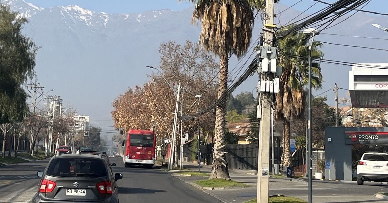 Alerta Ambiental en Santiago este 18 de julio: prohíben uso de leña y aplican restricción a más de 150 mil vehículos