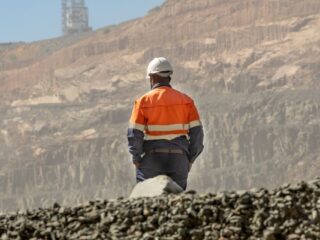 EE. UU. negocia compra de minera congoleña Chemaf en acuerdo estratégico por $900 millones
