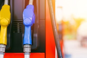 Enap anuncia alza de $15,7 por litro en el precio de la parafina