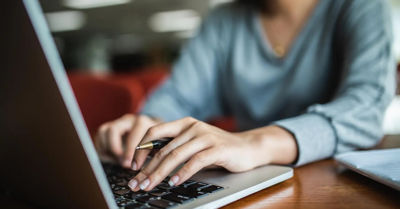 Sueldos de hasta $2 millones: conoce las ofertas de empleo del MOP y cómo postular