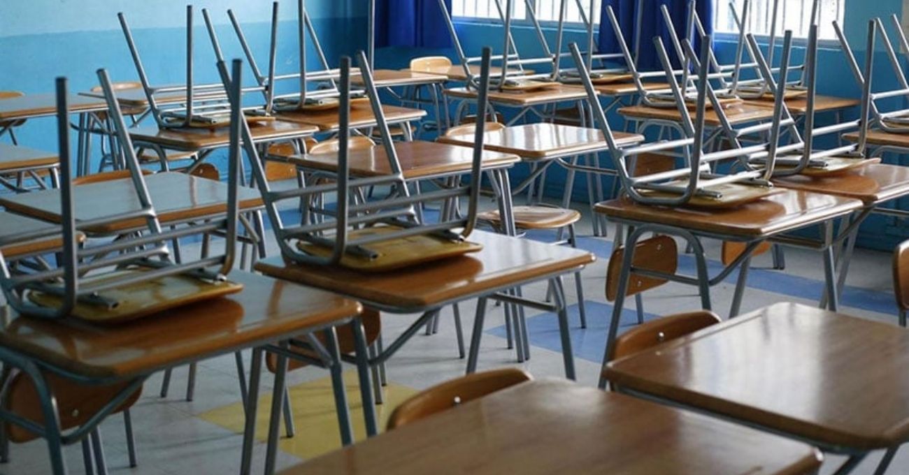 Suspenden clases en comunas costeras de 13 regiones por amenaza de tsunami