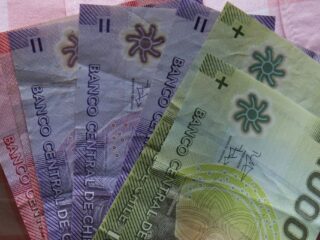 Nuevo Bono por Hijo: Madres jubiladas podrán recibir hasta $900 mil