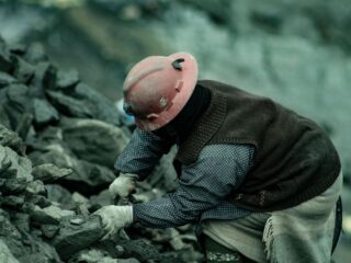 Descubren en Chile un valioso mineral clave para la economía global: el llamado “oro azul”