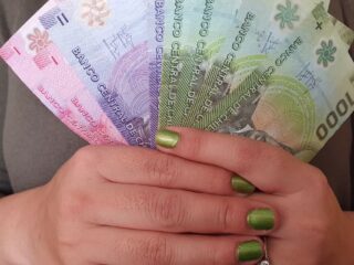 Consulta con tu RUT si puedes recibir el Bono Dueña de Casa de $452.000