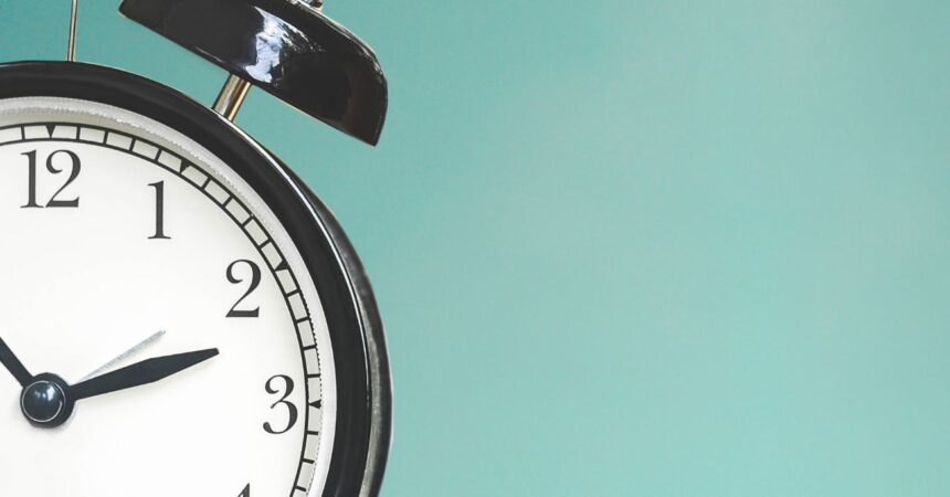 Cambio de hora en Chile 2025: confirman nueva fecha para adelantar los relojes